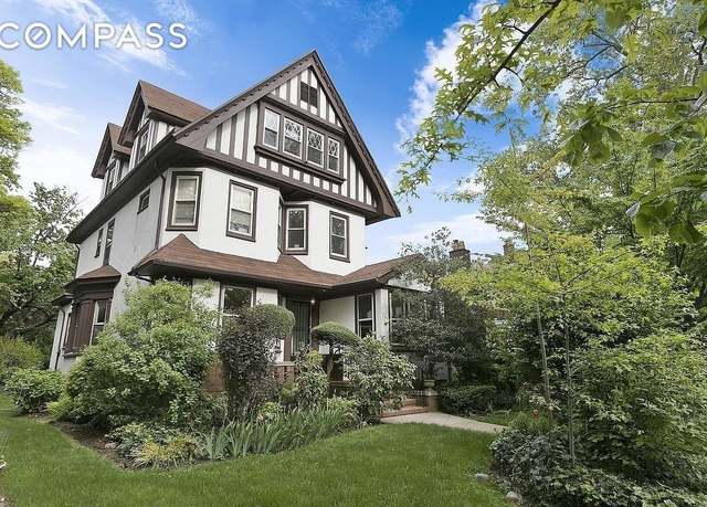 Property at 689 E 17th St, Brooklyn, NY 11230, 5 beds, 4.5 baths
