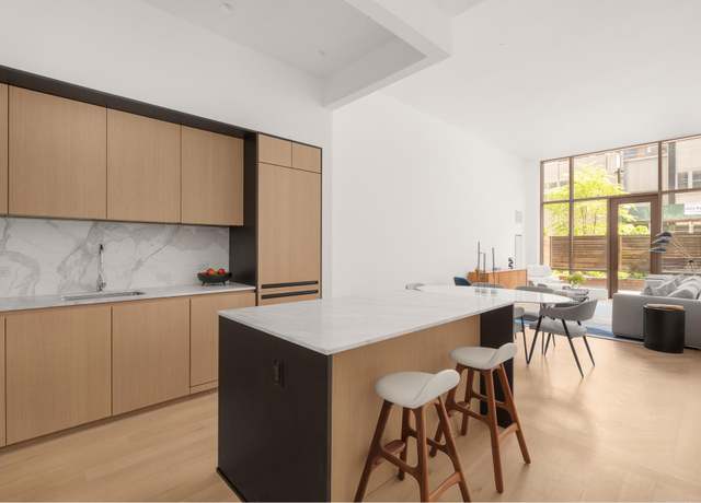 Property at 215 E 19th St Unit 1D, New York City, NY 10003, 2 beds, 2.5 baths