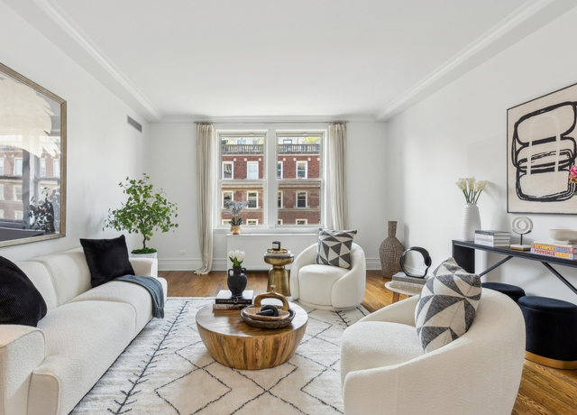 Property at 1150 5th Ave Unit 14D, New York City, NY 10128, 3 beds, 2 baths