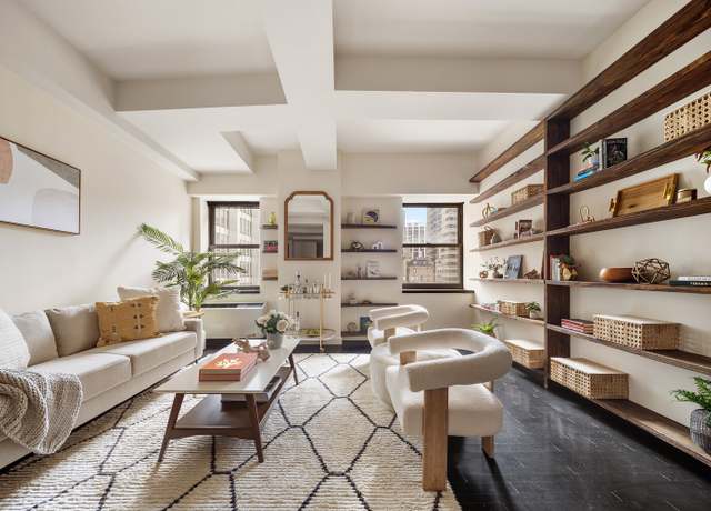 Property at 20 Pine St #1518, New York City, NY 10005, 2 beds, 2 baths