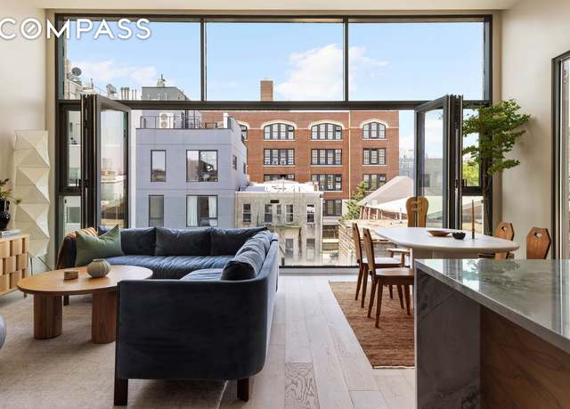 Property at 220 N 6th St, Brooklyn, NY 11211, 2 beds, 3 baths
