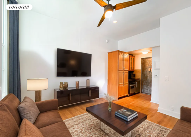 Property at 458 W 20th St Unit 2A, New York City, NY 10011, 1 bath