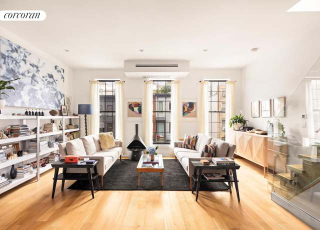 Property at 118 Ryerson St, Brooklyn, NY 11205, 5 beds, 5 baths