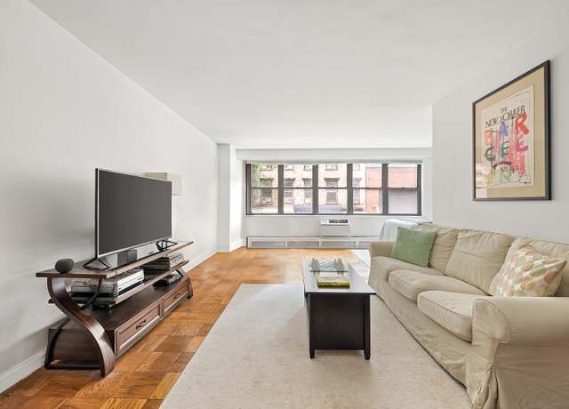 Property at 330 3rd Ave Unit 2J, New York City, NY 10010, 1 bed, 1 bath