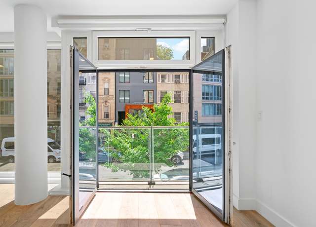 Property at 245 E 53rd St #2, New York City, NY 10022, 2 beds, 2 baths