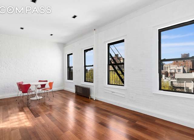Property at 41 Perry St Unit 6AB, New York City, NY 10014, 2 beds, 2 baths