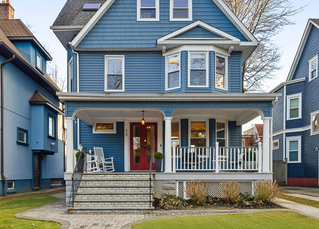 Property at 28 Wellington Ct, Brooklyn, NY 11230, 4 beds, 2.5 baths