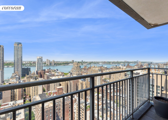 Property at 201 W 70th St Unit 33L, New York City, NY 10023, 1 bed, 1 bath