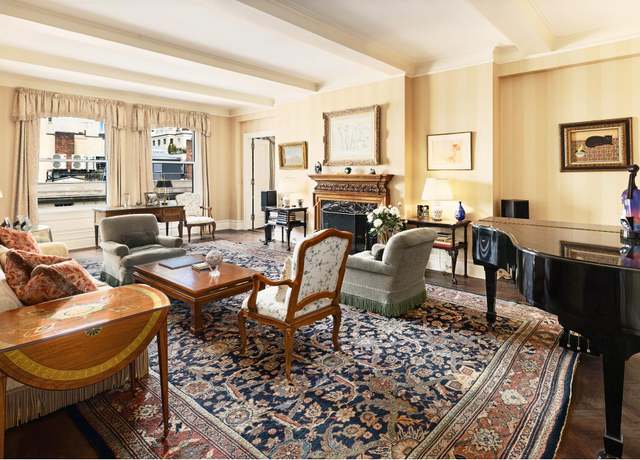 Property at 33 E 70th St Unit 7C, New York City, NY 10021, 3 beds, 3 baths