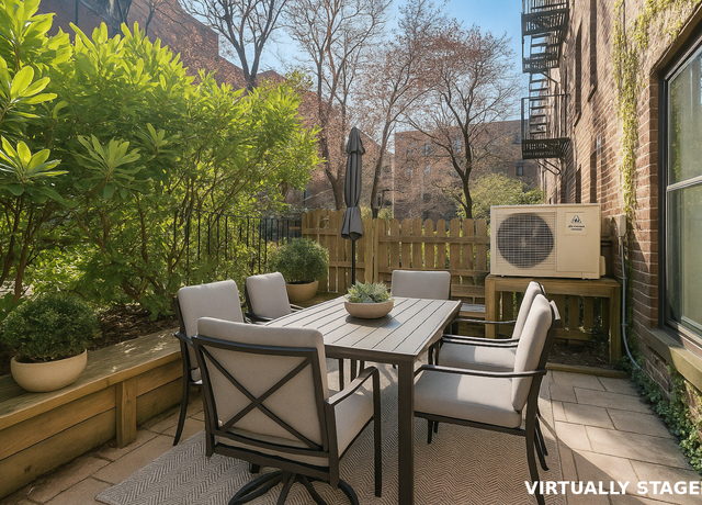 Property at 131 Barrow St Unit GB, New York City, NY 10014, 1 bed, 1 bath