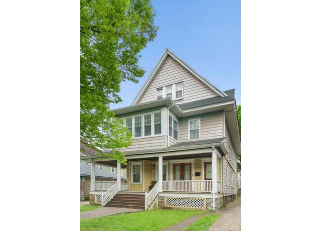 Property at 680 E 23rd St, Brooklyn, NY 11210, 7 beds, 2 baths