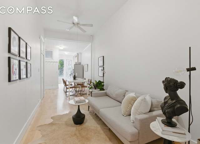 Property at 152 N 9th St Unit 1R, Brooklyn, NY 11249, 1 bed, 1 bath