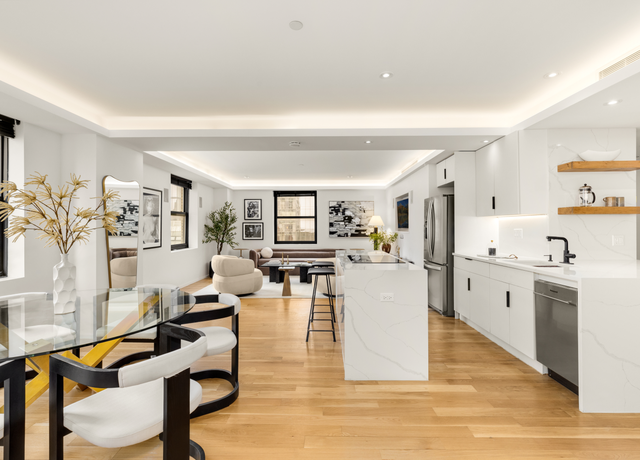 Property at 160 Central Park S #1730, New York City, NY 10019, 2 beds, 2.5 baths