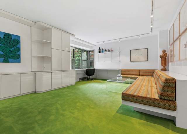 Property at 2 5th Ave Unit 2E, New York City, NY 10011, 1 bath