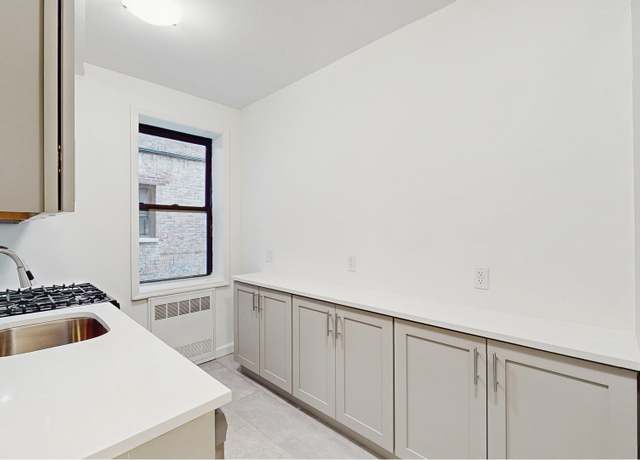 Property at 811 Cortelyou Rd Unit 1J, Brooklyn, NY 11218, 1 bed, 1 bath