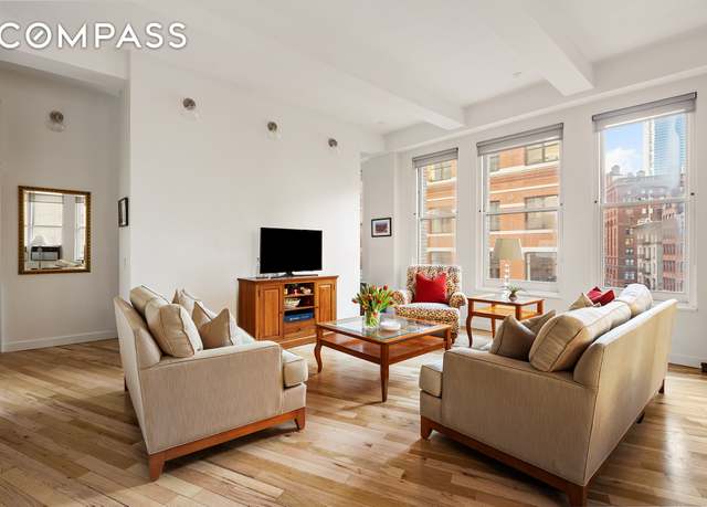 Property at 100 Hudson St Unit 4D, New York City, NY 10013, 2 beds, 1 bath