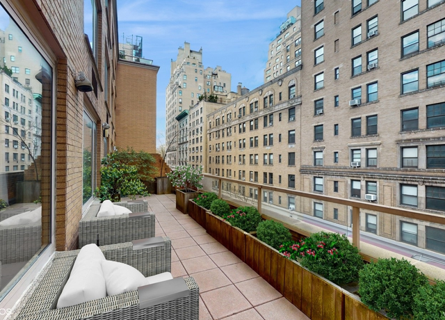 Property at 30 E 85th St Unit 3G, New York City, NY 10028, 2 beds, 2 baths