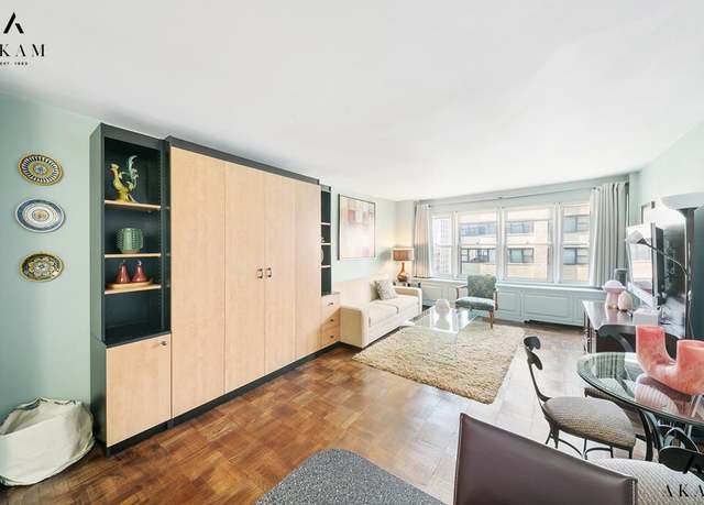 Property at 155 E 38th St Unit 9-H, New York City, NY 10016, 1 bath