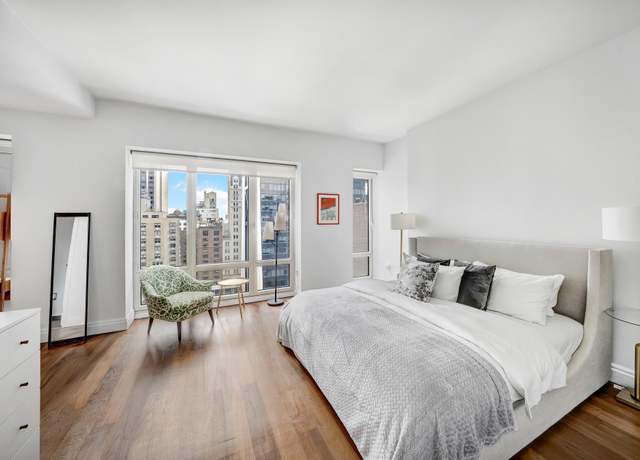 Property at 33 W 56th St Ph -D, New York City, NY 10019, 2 beds, 2.5 baths