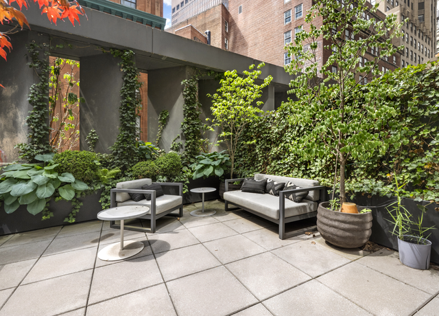 Property at 15 William St Unit D4, New York City, NY 10004, 1 bed, 2 baths