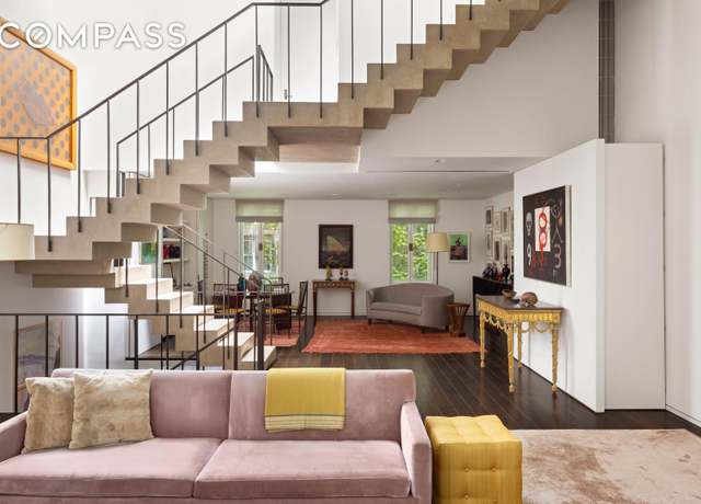 Property at 7 Macdougal Aly, New York City, NY 10011, 2 beds, 2 baths