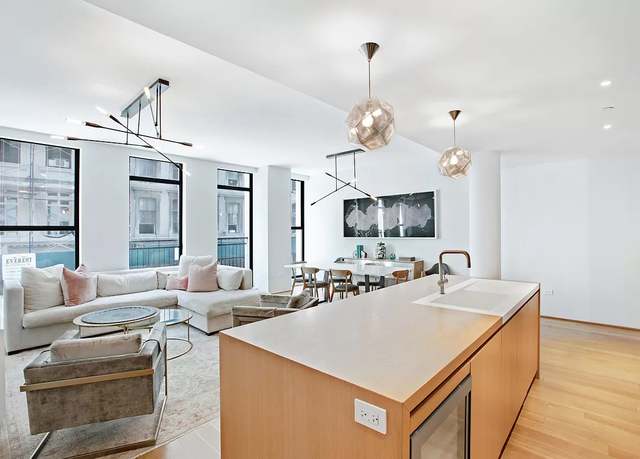 Property at 71 Reade St Unit 2B, New York City, NY 10007, 3 beds, 3.5 baths