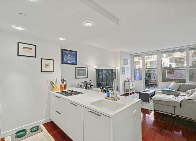Property at 5-19 Borden Ave Unit 1-C, New York City, NY 11101, 1 bed, 1 bath