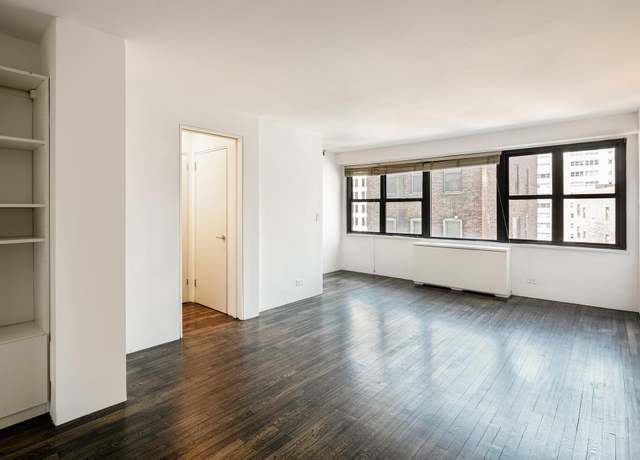 Property at 115 E 9th St Unit 11P, New York City, NY 10003, 1 bath