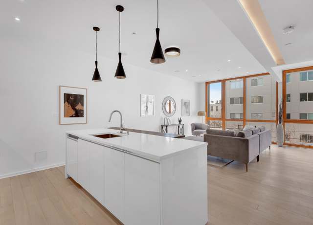 Property at 224 N 6th St #3, Brooklyn, NY 11211, 3 beds, 3 baths