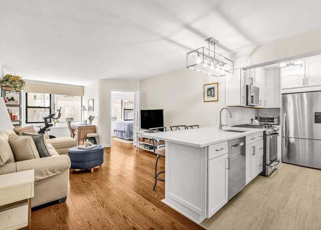 Property at 220 E 67th St Unit 6J, New York City, NY 10065, 1 bed, 1 bath