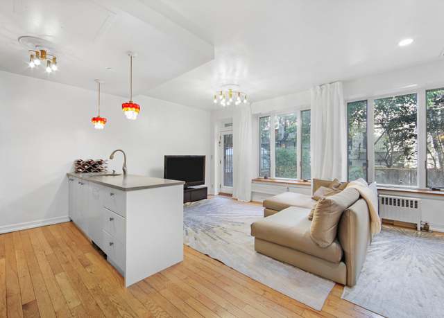 Property at 237 E 88th St #101, New York City, NY 10128, 3 beds, 3.5 baths