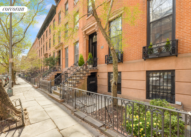 Property at 302 State St, Brooklyn, NY 11201, 7 beds, 3.5 baths