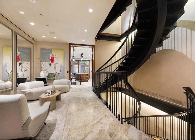 Property at 61 E 80th St, New York City, NY 10075, 4 beds, 5 baths