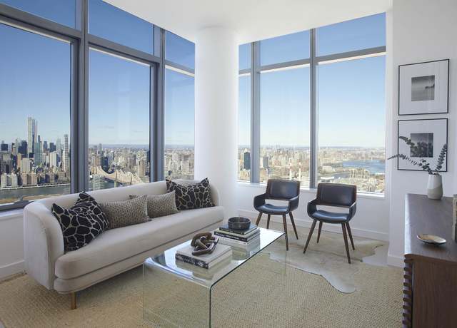 Property at 3 Court Sq Ph -206, New York City, NY 11101, 4 beds, 3 baths
