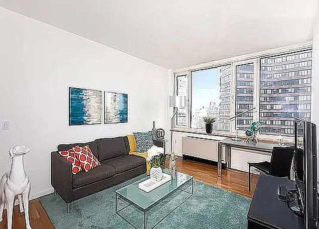 Property at 635 W 42nd St Unit 12M, New York City, NY 10036, 1 bed, 1 bath