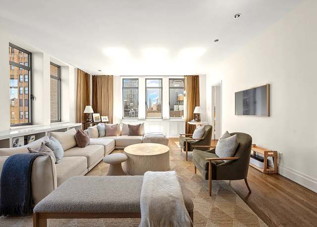 Property at 252 7th Ave Unit 14I, New York City, NY 10001, 3 beds, 3 baths