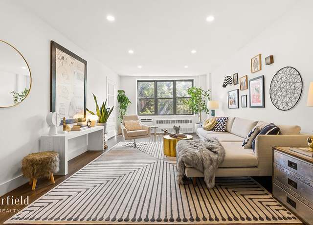 Property at 185 Prospect Park SW #501, Brooklyn, NY 11218, 2 beds, 2 baths