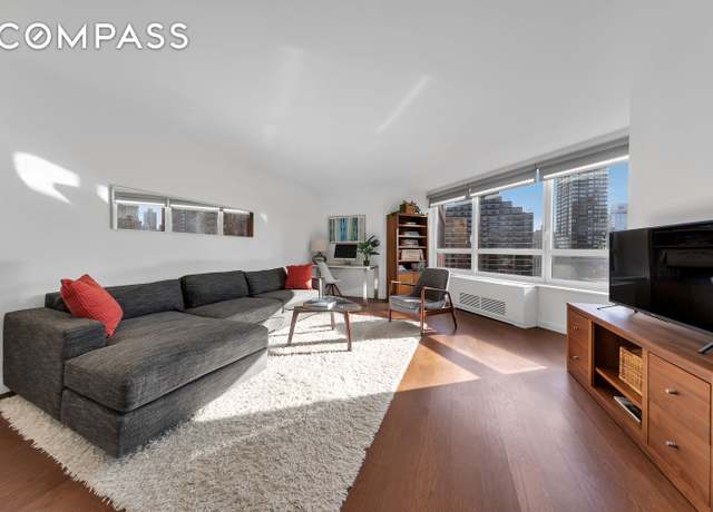 Property at 200 E 94th St #2011, New York City, NY 10128, 1 bed, 1 bath