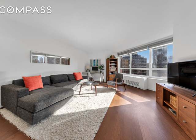 Property at 200 E 94th St #2011, New York City, NY 10128, 1 bed, 1 bath