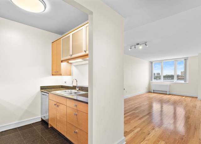 Property at 120 Riverside Blvd Unit 5-H, New York City, NY 10069, 1 bed, 1 bath