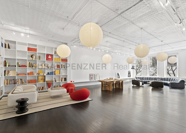 Property at 383 W Broadway Unit 2W, New York City, NY 10012, 3 beds, 2 baths