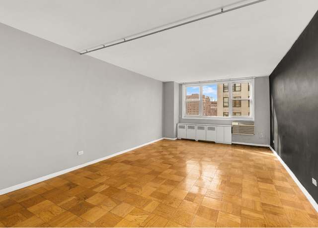 Property at 77 7th Ave Unit 10P, New York City, NY 10011, 1 bed, 1 bath