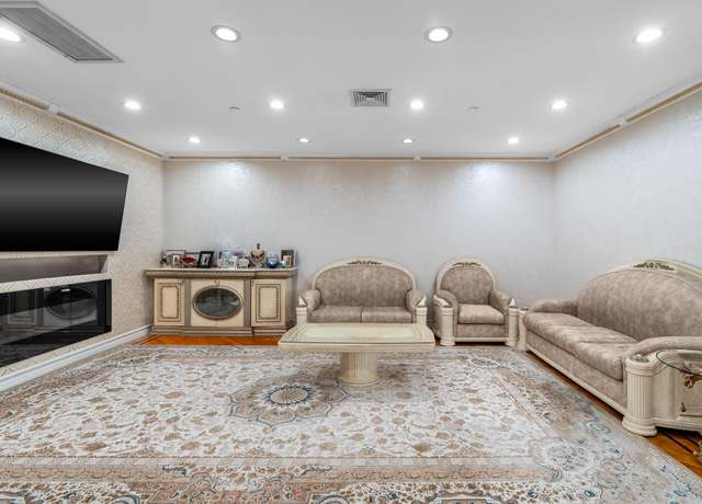 Property at 99-31 66th Ave Unit 7-B, New York City, NY 11374, 3 beds, 2 baths