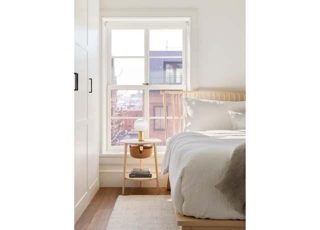 Property at 119 Congress St, Brooklyn, NY 11201, 3 beds, 2 baths