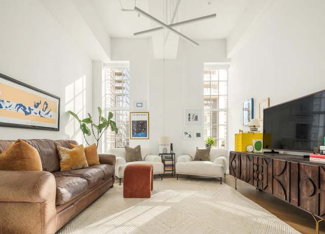 Property at 184 Kent Ave Unit D403, Brooklyn, NY 11249, 1 bed, 1 bath