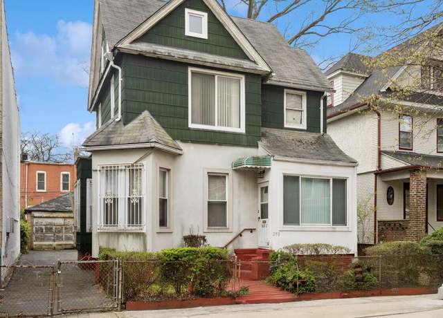 Property at 250 Midwood St, Brooklyn, NY 11225, 3 beds, 3 baths