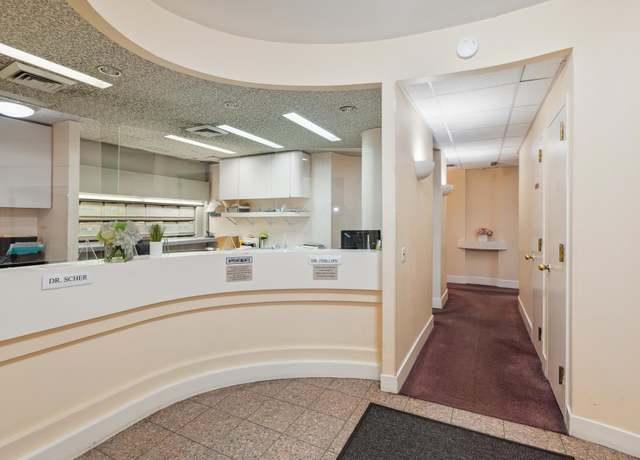 Property at 1126 Park Ave Unit 1A, New York City, NY 10128, 3 baths