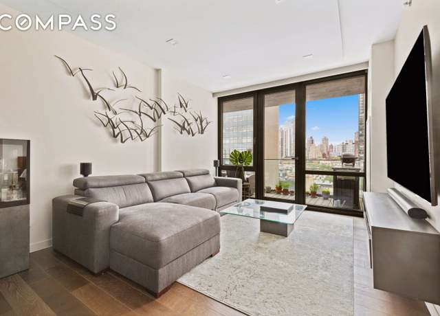 Property at 302 E 96th St #1302, New York City, NY 10128, 4 beds, 3 baths