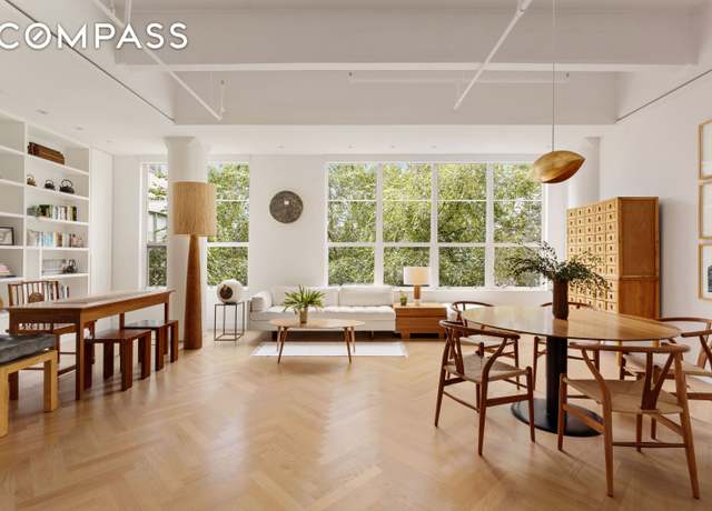 Property at 184 Kent Ave Unit A512, Brooklyn, NY 11249, 2 beds, 2 baths