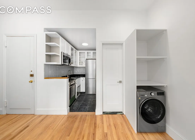 Property at 130 W 80th St Unit 4F, New York City, NY 10024, 1 bed, 1 bath